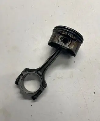 Ford Mustang V Piston E1946A09