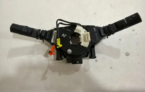 Nissan Qashqai Wiper turn signal indicator stalk/switch 25560JD003