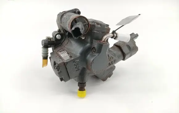 Volvo S40 Fuel injection high pressure pump 9685705080 A2C27100268