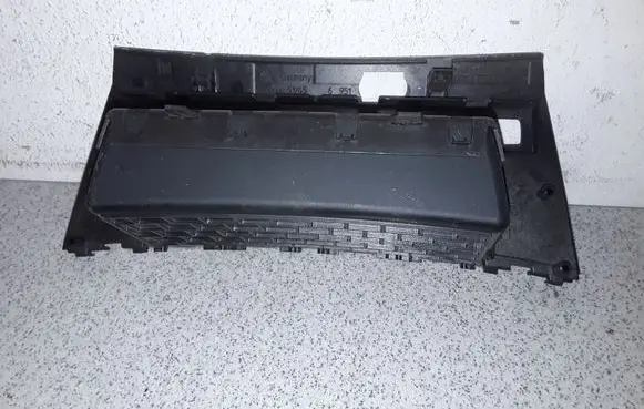 BMW 5 E60 E61 Dashboard storage box/compartment 7063145