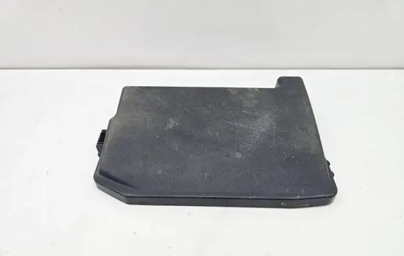 Toyota Prius (XW30) Fuse box cover 8266247150