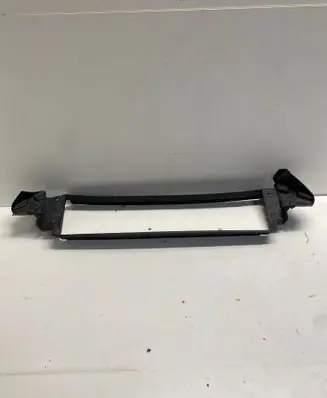 Buick Encore I Intercooler air channel guide 42396680