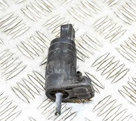 Volkswagen Scirocco Windscreen/windshield washer pump 1K6955651