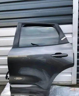 Ford Kuga III Rear door