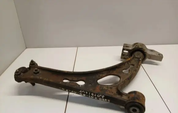 Skoda Octavia Mk2 (1Z) Front control arm