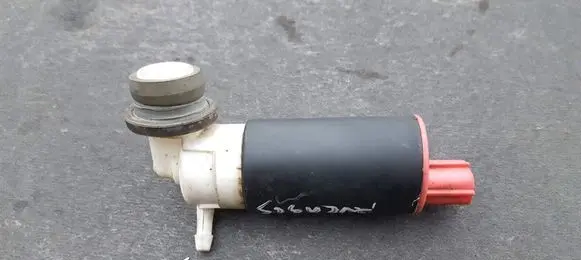 Toyota Avensis T250 Windscreen/windshield washer pump 0602105720