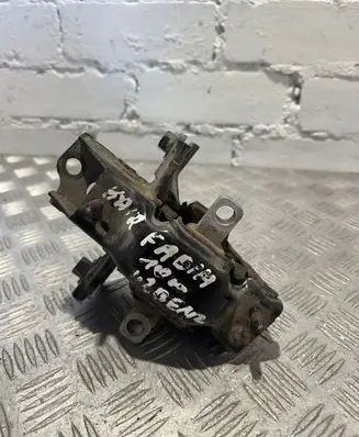Skoda Fabia Mk2 (5J) Engine mount bracket 6Q0199555