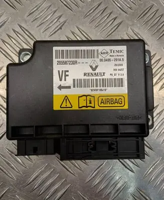 Renault Megane III Airbag control unit/module 285587230R