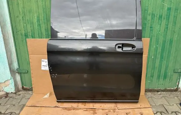 Mercedes-Benz Vito Viano W447 Side sliding door A447730 4202002B 24T087
