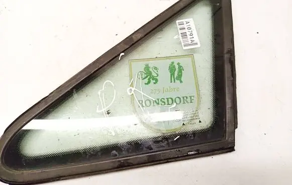 Ford Galaxy Front triangle window/glass as2