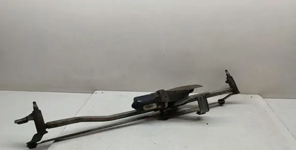 Front wiper linkage and motor