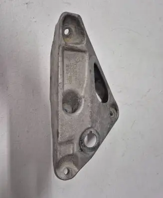 BMW 3 F30 F35 F31 Engine mounting bracket 22116784829 210383100