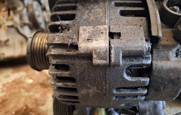 Peugeot 807 Generator/alternator 9646321780
