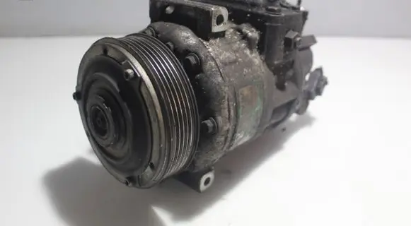Volkswagen PASSAT B6 Air conditioning (A/C) compressor (pump)