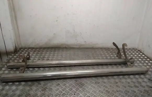 Toyota RAV 4 (XA20) Rear sill trim cover 