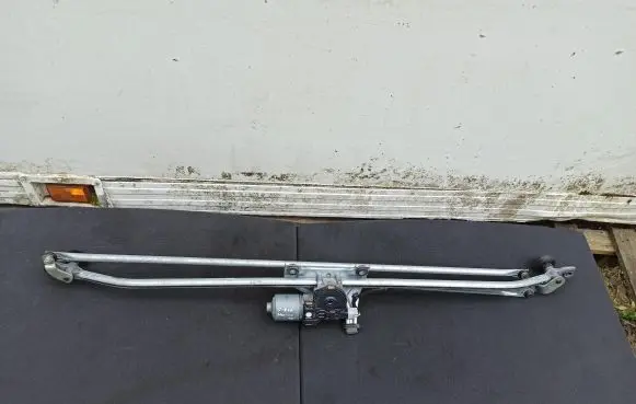 Opel Meriva B Front wiper linkage and motor 13250416