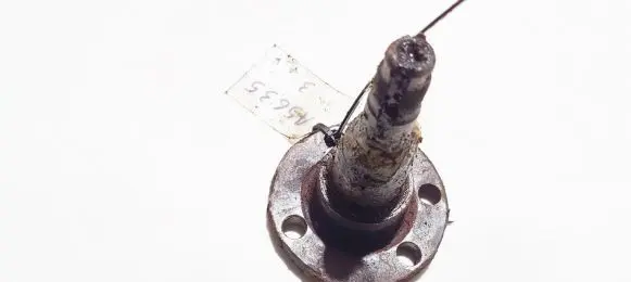 Audi 80 90 B3 Stub axle 