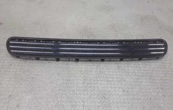 BMW 7 E65 E66 Wiper trim