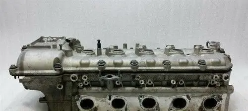 BMW 7 F01 F02 F03 F04 Engine head 7833884