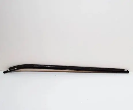 BMW X3 G01 Door glass trim 7410016