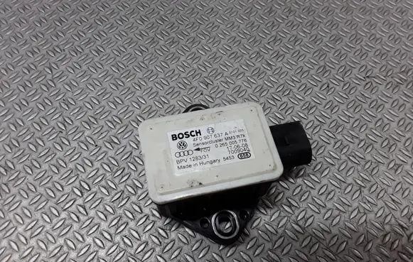Audi A6 S6 C6 4F ESP acceleration yaw rate sensor 4F0907637A