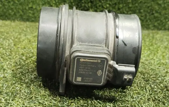 Renault Master III Mass air flow meter 8200702183 8200914647