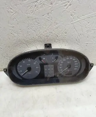 Renault Scenic I Speedometer (instrument cluster) 7700427900C 7700427900 501018960042