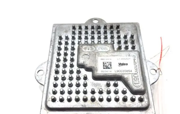 Jeep Grand Cherokee Voltage converter/converter module 90035854