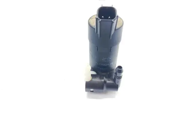 Volvo V70 Windscreen/windshield washer pump 1S7117K624FE T655C