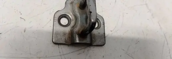 Ford C-MAX II Front door lock loop/hook striker am5au21982a am5a-u21982-a