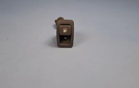 Hyundai Trajet Fuel tank opening switch 936153A000