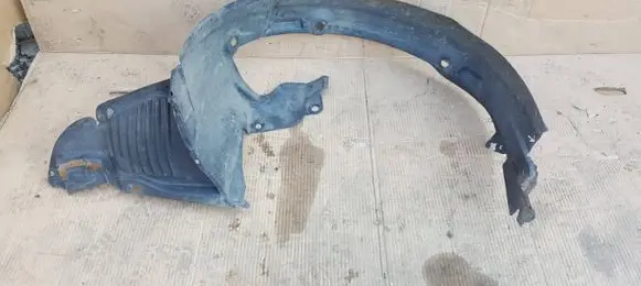 Renault Laguna II Front arch