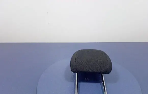Citroen DS5 Front seat headrest 