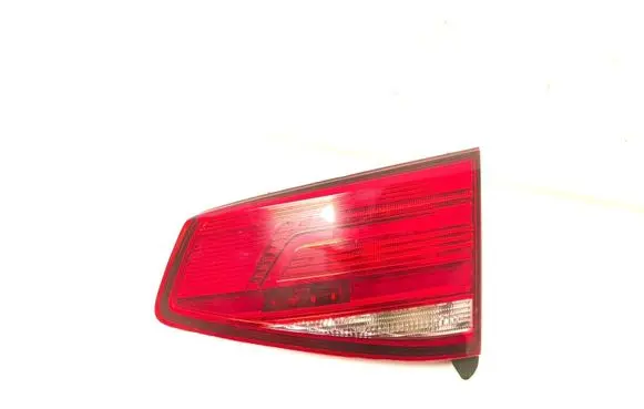 Volkswagen PASSAT B8 Tailgate rear/tail lights 3G9945094D