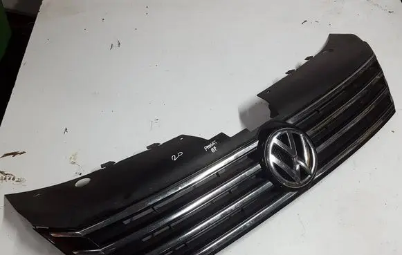 Volkswagen PASSAT B7 Front bumper upper radiator grill 3AA853653XAUTOPX 3AA853653