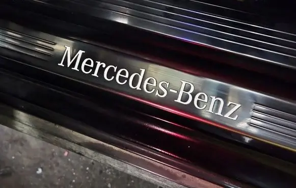 Mercedes-Benz S W222 Foot area side trim A2226805435 IMPRK1560987
