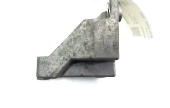 Mercedes-Benz Vito Viano W447 Engine mounting bracket A4472420140