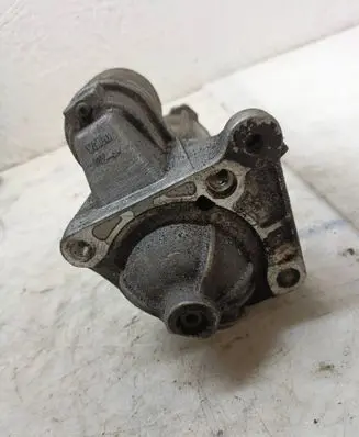 Mitsubishi Carisma Starter motor 8200064461 17J0253