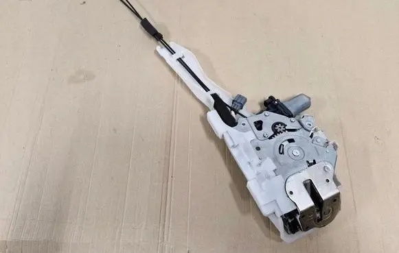 Honda Odyssey Sliding door lock 