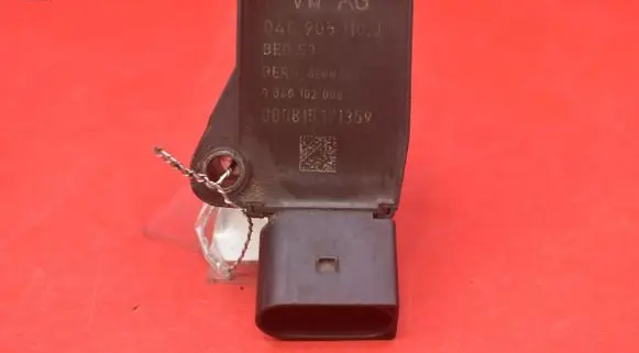 Skoda Citigo High voltage ignition coil 04C905110J