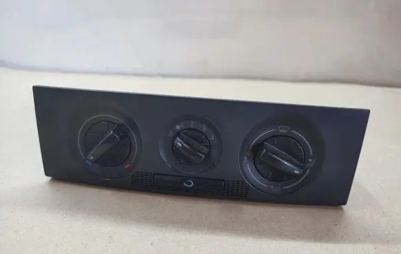 Skoda Fabia Mk1 (6Y) Climate control unit 6Y0819045C