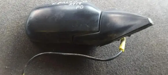 Nissan Prairie Front door electric wing mirror