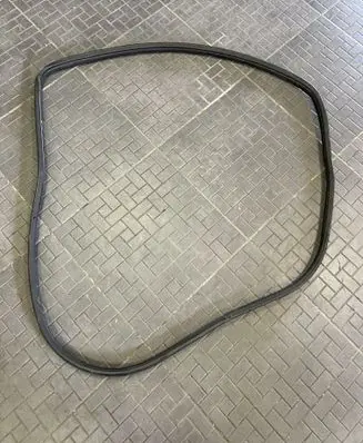 Peugeot 4007 Front door rubber seal 