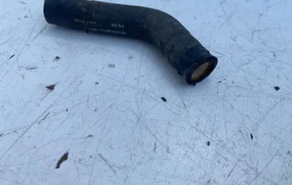 Volvo XC90 Engine coolant pipe/hose