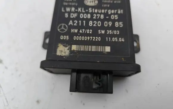 Mercedes-Benz E W211 Light module LCM A2118200985