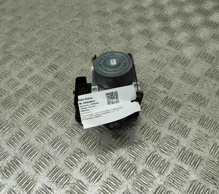 Mercedes-Benz C W205 ABS Pump A2539011400