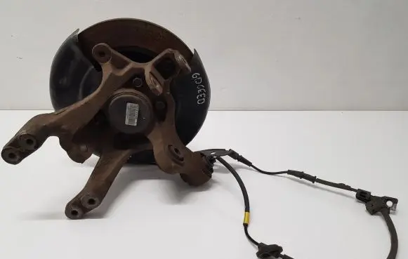 Rear wheel hub spindle/knuckle