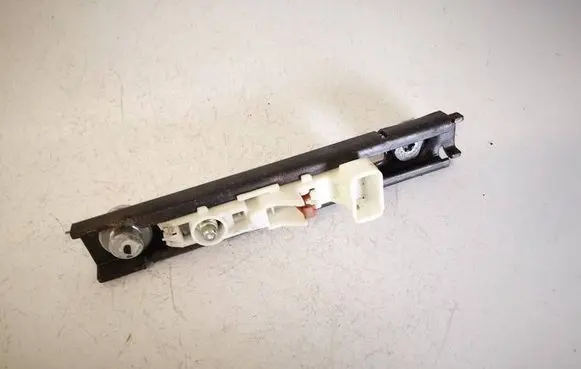 Renault Scenic II - Grand scenic II Seat belt adjustment rail 687449