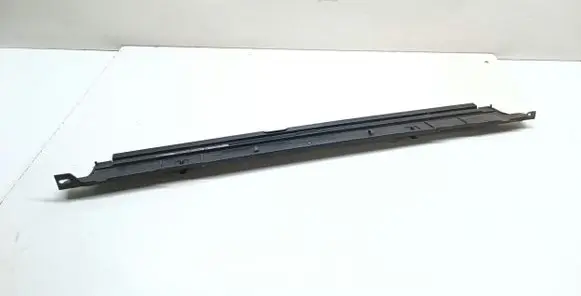 BMW 3 F30 F35 F31 Radiator trim 7600543 17117600543