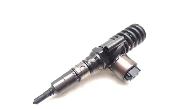 Skoda Octavia Mk2 (1Z) Fuel injector 0414720404